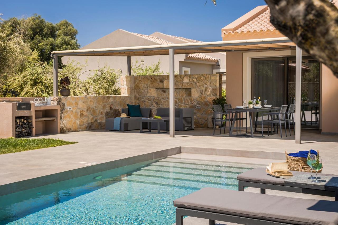 Villa Laoura Svoronata Exterior photo